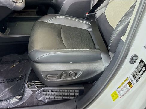 Used 2025 Toyota Sienna Limited AWD/4WD image 23