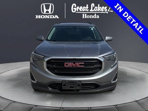 Used 2018 GMC Terrain SLE w/ Driver Convenience Package FWD image 8