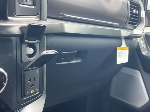 New 2026 Ford F150 Platinum AWD/4WD image 9