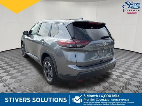 Used 2024 Nissan Rogue SV FWD image 10