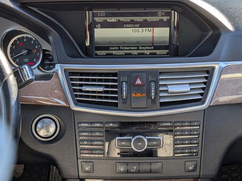 Used 2013 Mercedes-Benz E 350 Sedan image 22