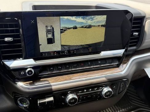 New 2026 GMC Sierra 1500 SLE w/ Preferred Package RWD image 24