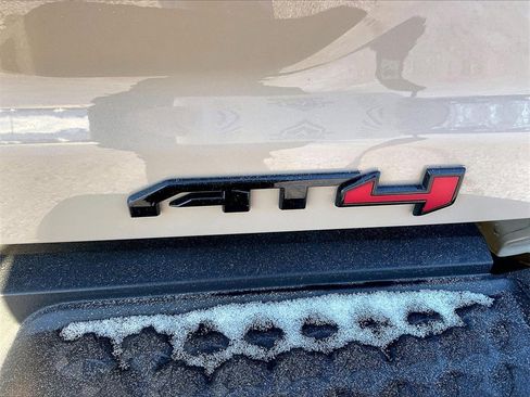 Used 2024 GMC Canyon AT4 w/ AT4 Premium Package image 28