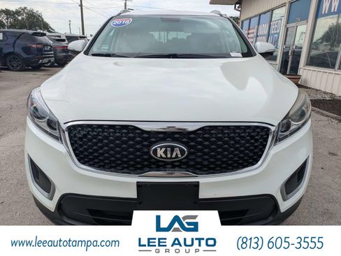 Used 2018 Kia Sorento AWD image 8