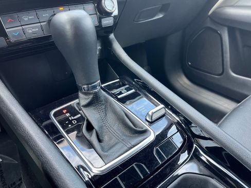 Used 2025 Jeep Compass Limited AWD/4WD image 42