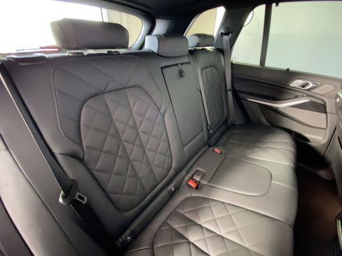 Used 2025 BMW X5 M60i image 31