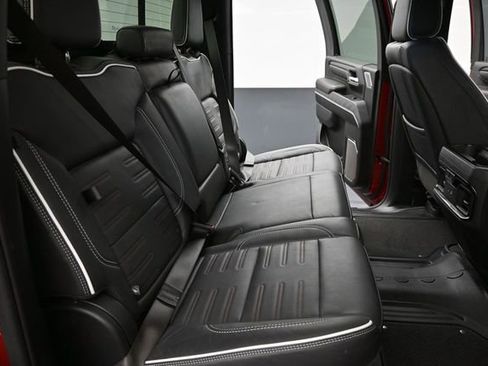 Used 2025 GMC Sierra 2500 AT4X AWD/4WD image 25