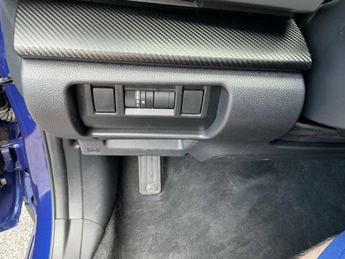 Certified 2024 Subaru Crosstrek 2.0i Premium AWD/4WD image 21