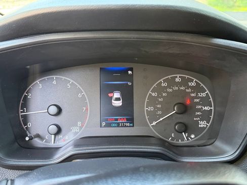 Used 2025 Toyota Corolla LE FWD image 39