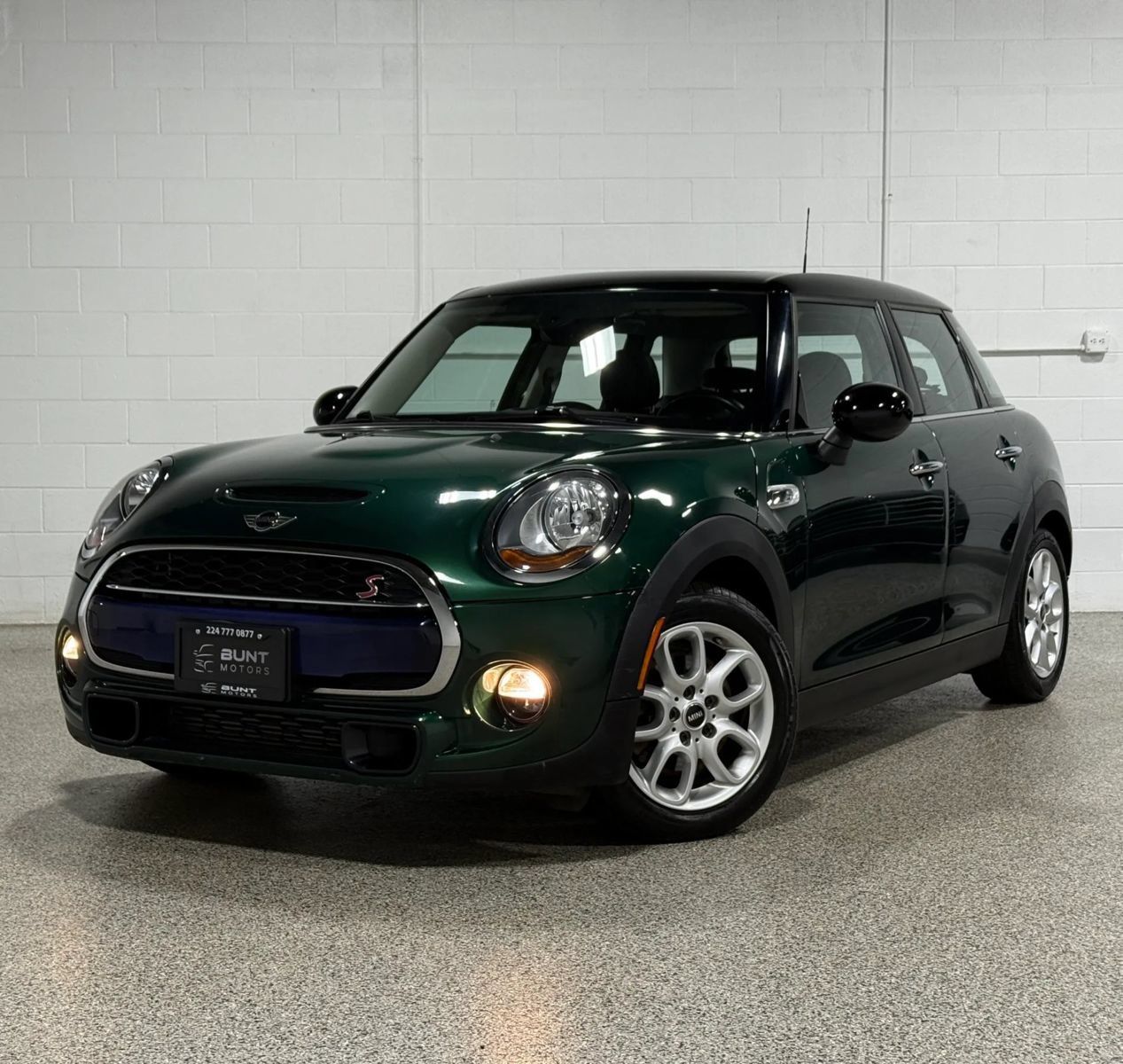 Used 2016 MINI Cooper S FWD image 2