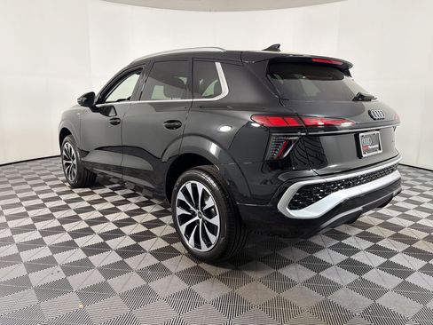 New 2026 Audi Q3 quattro 2.0T image 3