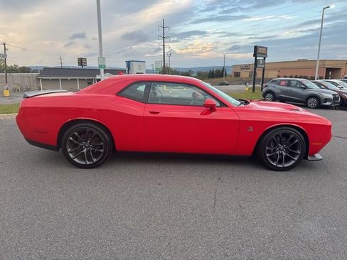 Used 2022 Dodge Challenger R/T Scat Pack w/ Plus Package image 4
