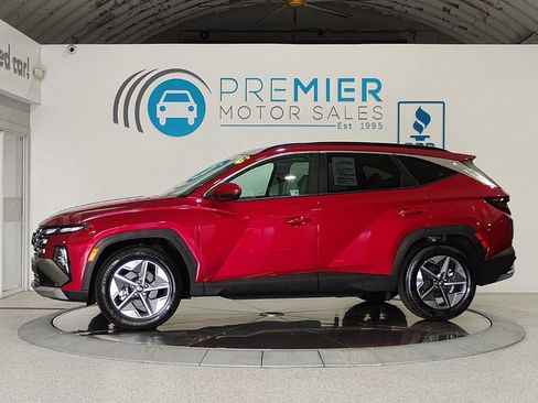 Used 2025 Hyundai Tucson SEL image 3