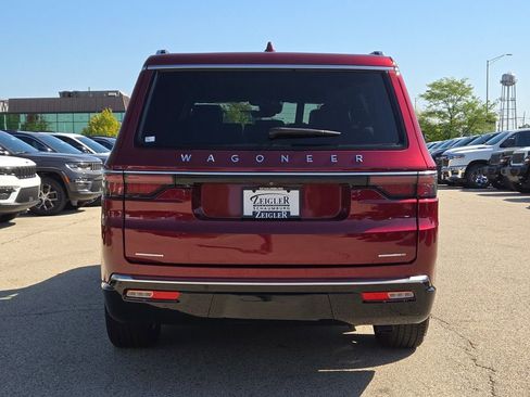 Used 2023 Jeep Wagoneer Series III w/ Rear Seat Video Group 1 AWD/4WD image 13