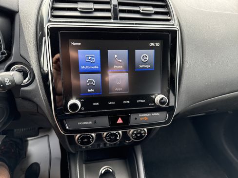 Used 2020 Mitsubishi Outlander Sport AWD image 24