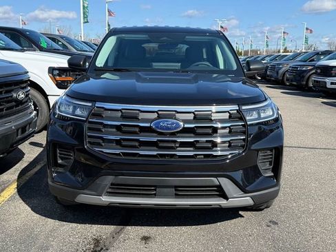 New 2026 Ford Explorer Active image 3