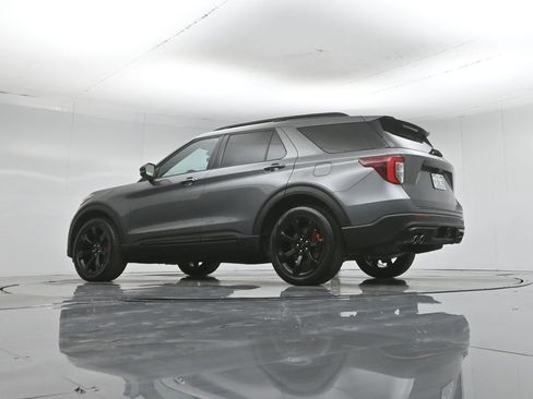 Used 2023 Ford Explorer ST w/ Equipment Group 401A AWD/4WD image 4