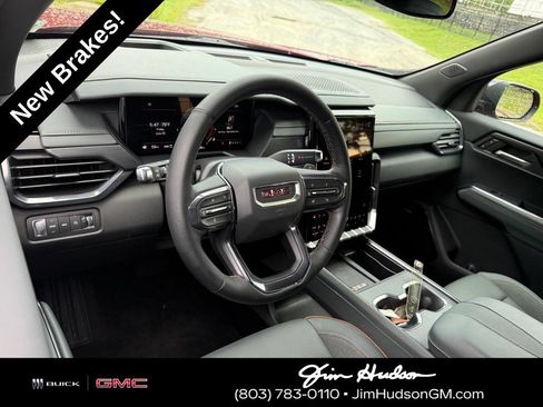 Certified 2024 GMC Acadia AT4 w/ Luxury Package AWD/4WD image 4