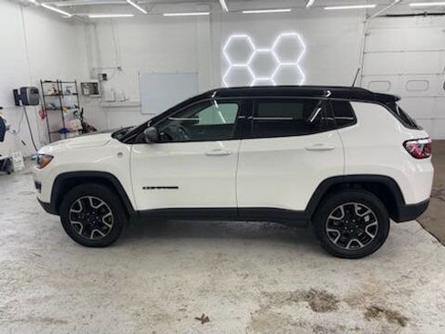 Used 2019 Jeep Compass Trailhawk image 2