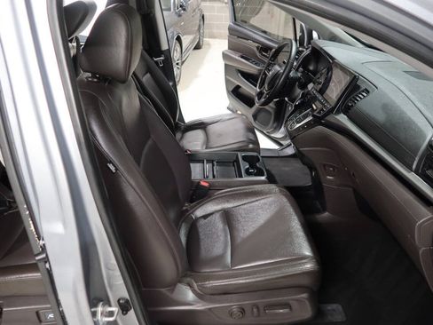 Used 2023 Honda Odyssey Touring image 13