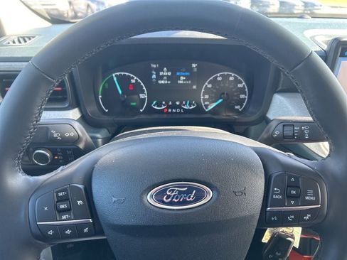 Used 2024 Ford Maverick XLT w/ XLT Luxury Package image 14