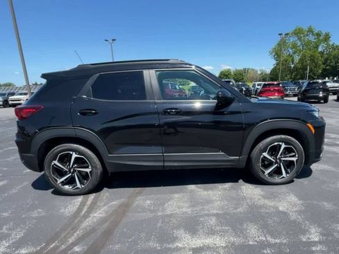 Used 2023 Chevrolet TrailBlazer RS w/ Sun and Liftgate Package AWD/4WD image 9