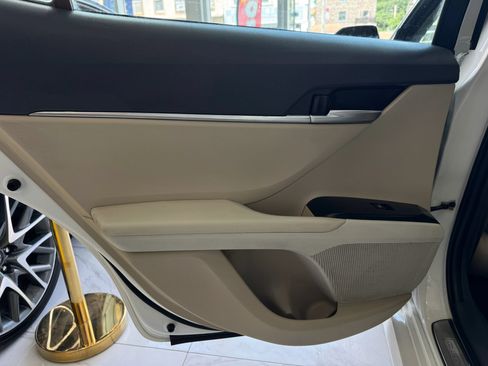 Used 2018 Toyota Camry LE w/ Protection Package (Q2) FWD image 20