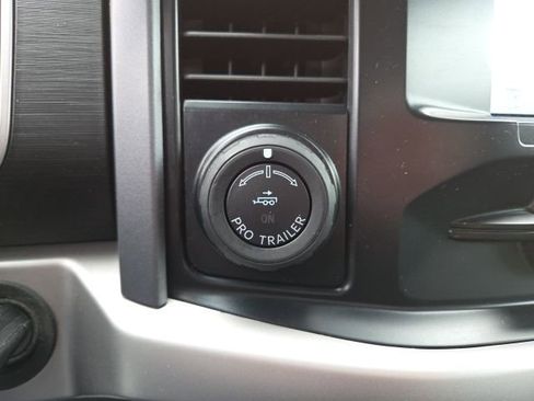 Used 2023 Ford F150 XLT w/ Trailer Tow Package image 10