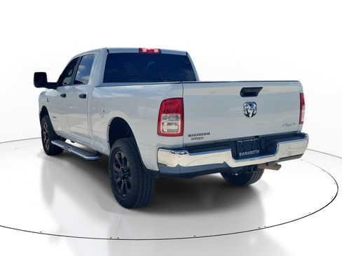 Used 2024 RAM 2500 Big Horn AWD/4WD image 4