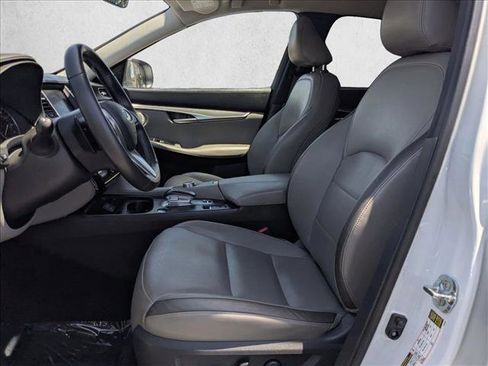 Used 2023 INFINITI QX50 Luxe FWD image 16