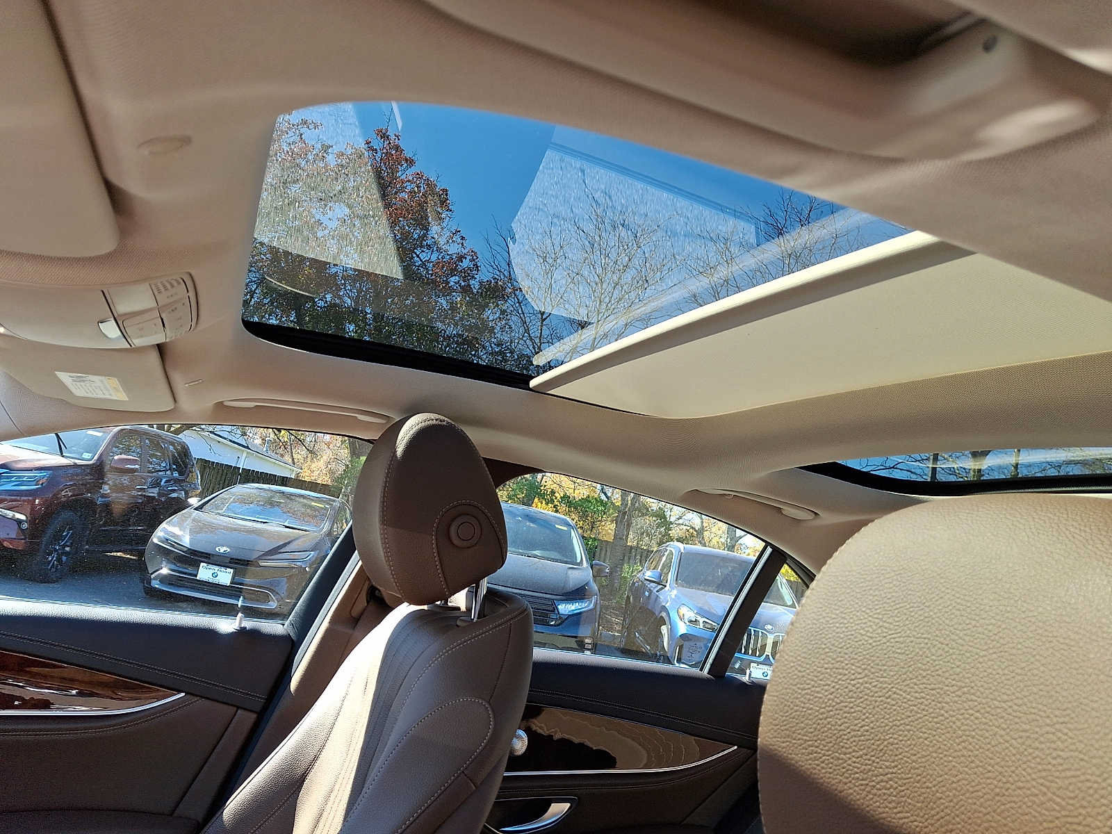 Used 2019 Mercedes-Benz E 300 4MATIC image 16
