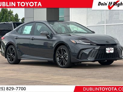New 2026 Toyota Camry SE w/ Convenience Package