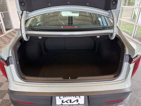 New 2026 Kia K4 LXS FWD image 9