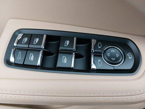 Certified 2026 Porsche Macan S image 30