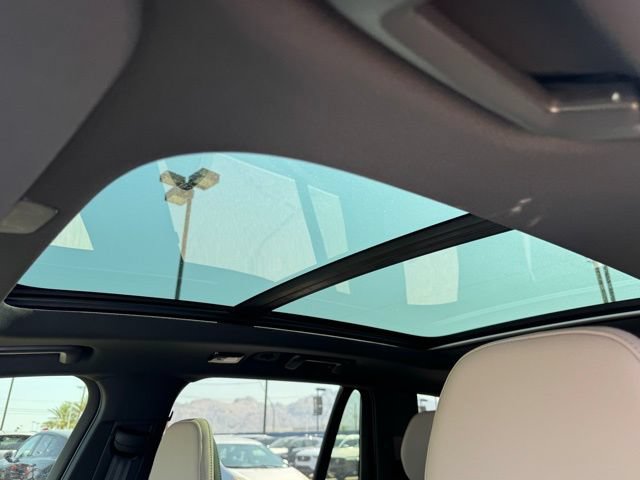 New 2026 Volvo XC90 T8 Plus w/ Protection Package AWD/4WD image 19