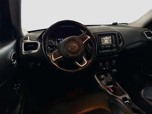 Used 2018 Jeep Compass Latitude w/ Cold Weather Group image 22