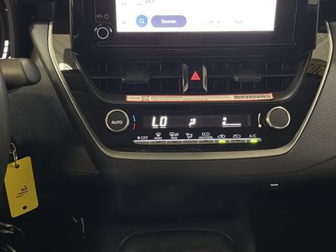 Used 2026 Toyota Corolla LE FWD image 32
