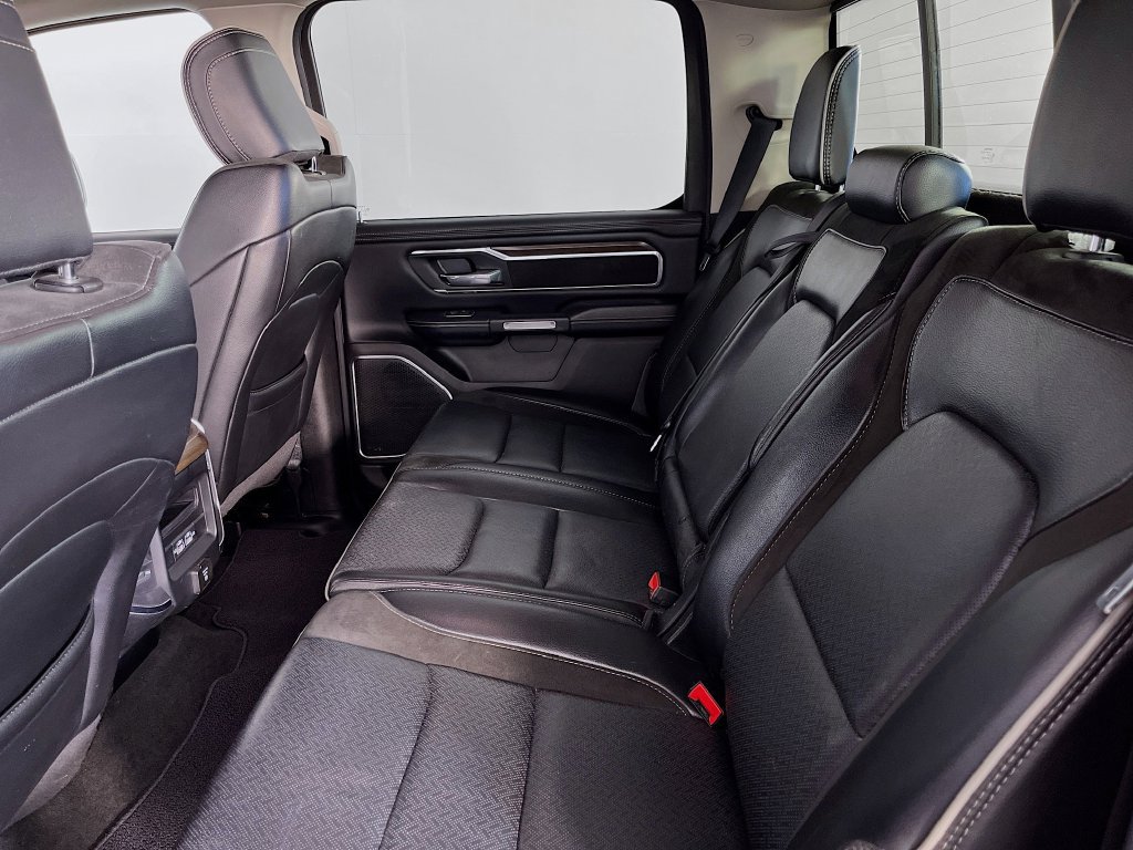Used 2022 RAM 1500 Laramie AWD/4WD image 28