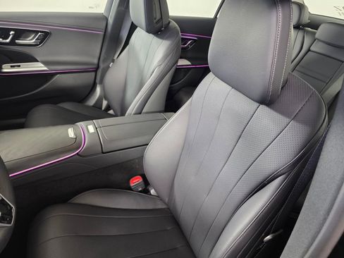 Used 2025 Mercedes-Benz E 350 Sedan image 11