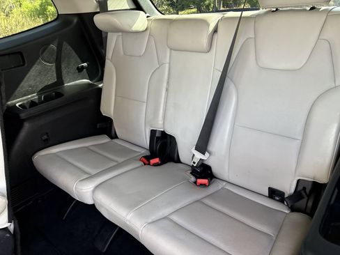 Used 2020 Kia Telluride SX w/ Towing Package image 19