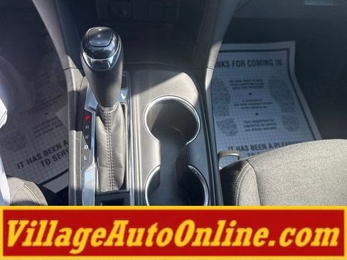 Used 2018 Chevrolet Equinox LT AWD/4WD image 33