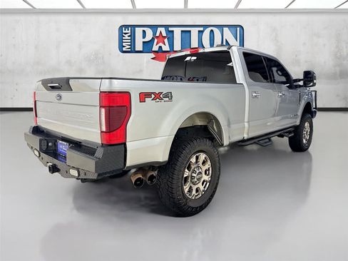 Certified 2022 Ford F250 Lariat w/ Lariat Ultimate Package image 7