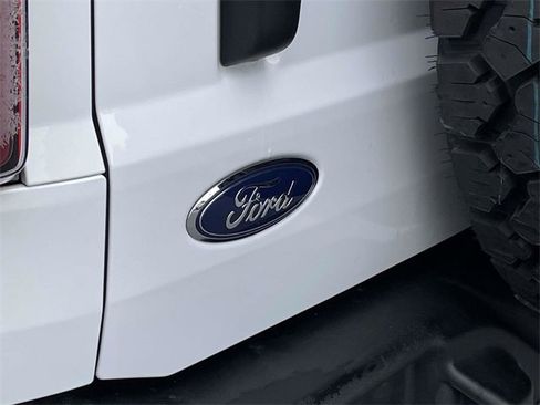Used 2023 Ford Bronco Wildtrak image 11