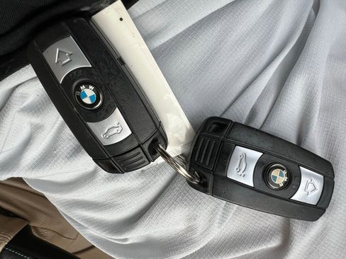 Used 2009 BMW 328i xDrive Sedan AWD/4WD image 30