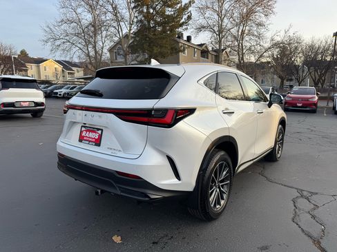 Used 2025 Lexus NX 350h AWD w/ Premium Package image 3