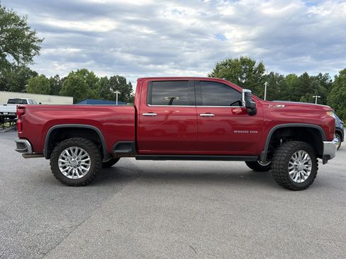 Used 2022 Chevrolet Silverado 2500 LTZ w/ LTZ Premium Package AWD/4WD image 13