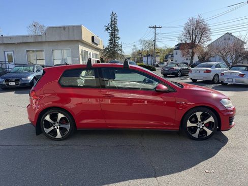 Used 2016 Volkswagen GTI S image 8