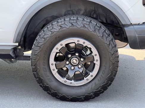 Certified 2022 Ford Bronco Badlands AWD/4WD image 14