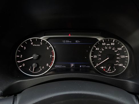 Used 2025 Nissan Altima 2.5 SV FWD image 36
