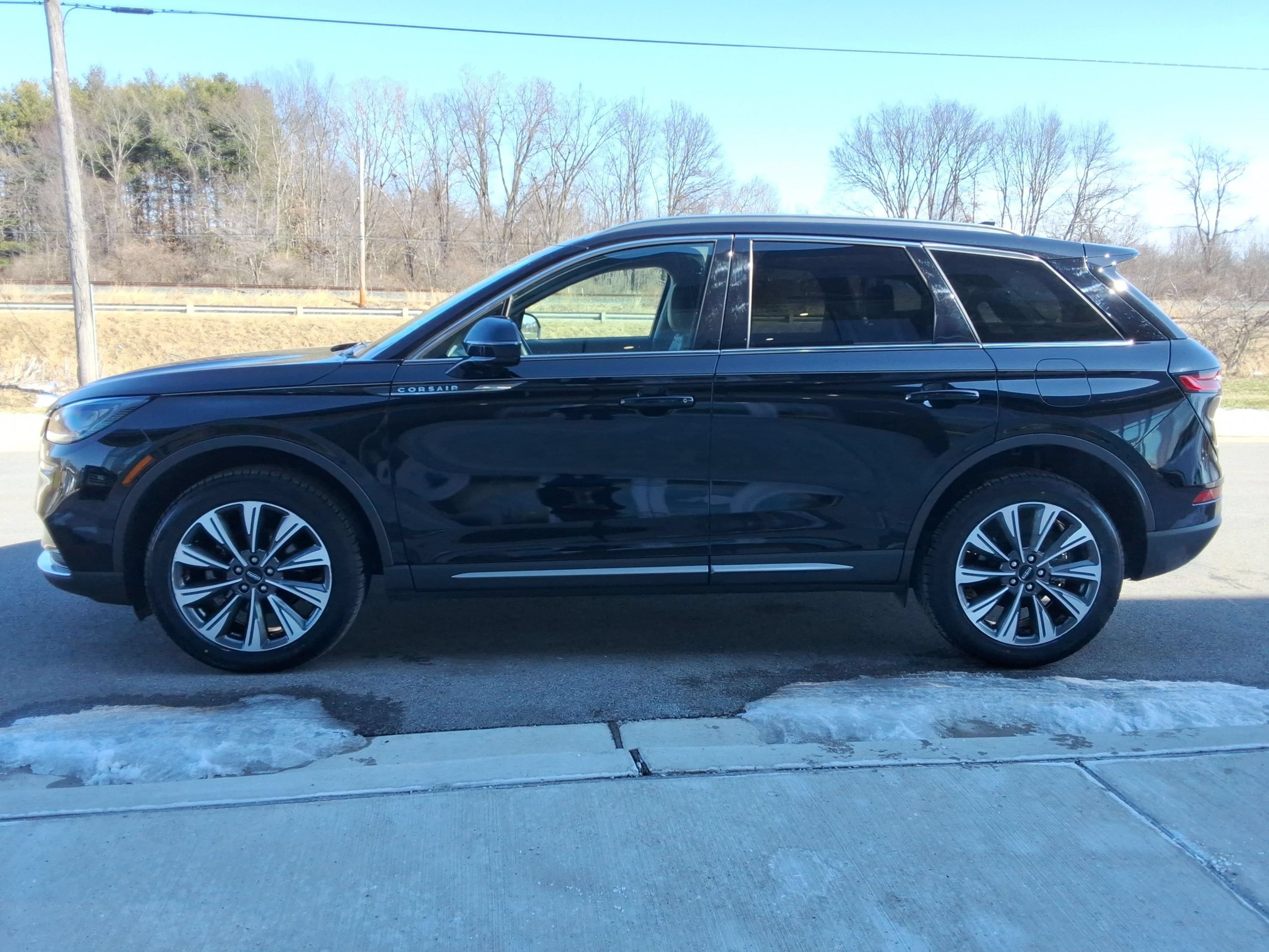 Used 2022 Lincoln Corsair Reserve AWD/4WD image 6